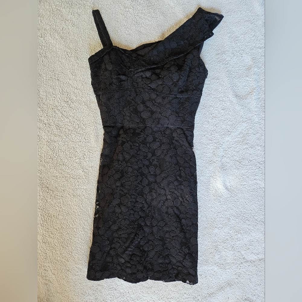 seamline cynthia steffe Little Black Dress 6 NWT